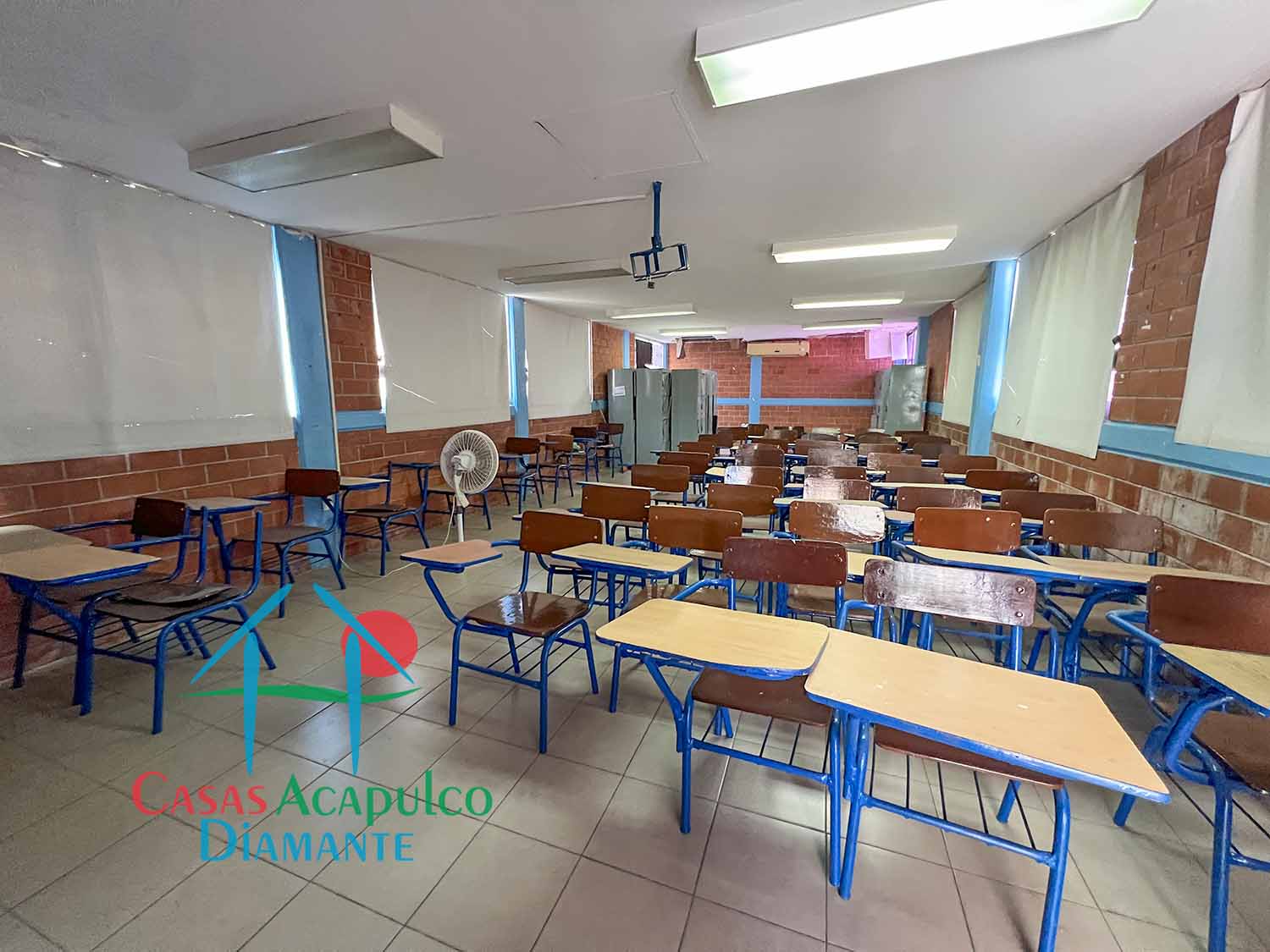 Centro Escolar La Paz sección secundaria - Salón dos 1